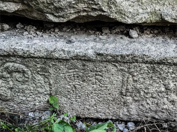 古代構建房屋的石頭
