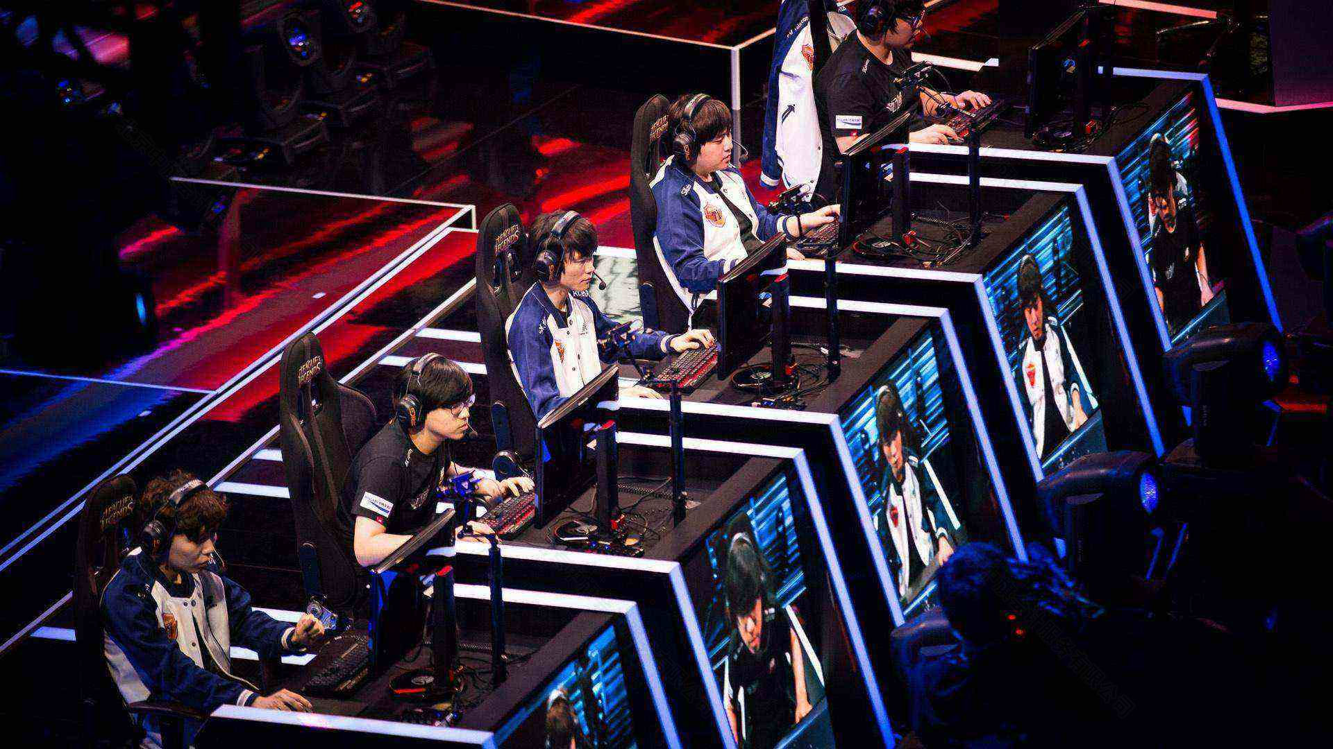 很久以前玩過LOL直播都需要辦理這個資質(zhì).jpg