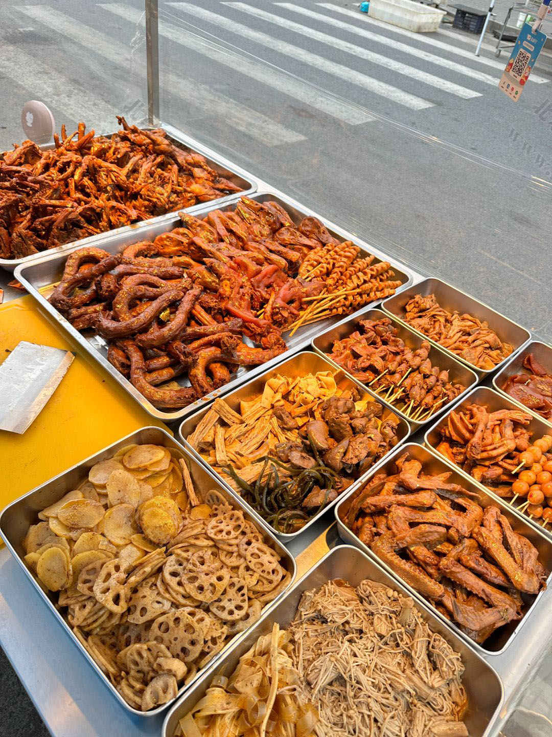 小王他自己做的鹵味，看著怎么樣？.jpg