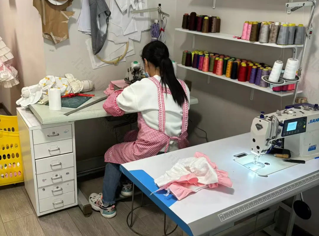 四惠服裝公司室臨時(shí)一角.jpg