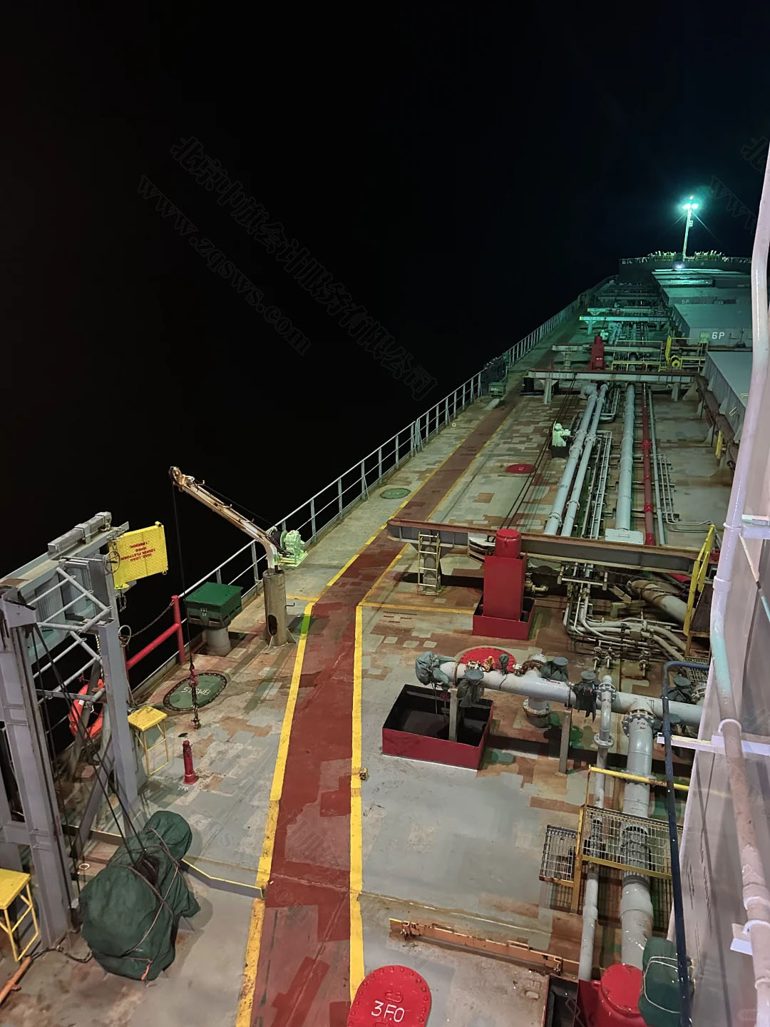 夜晚上的大海.jpg 夜晚上的大海.jpg