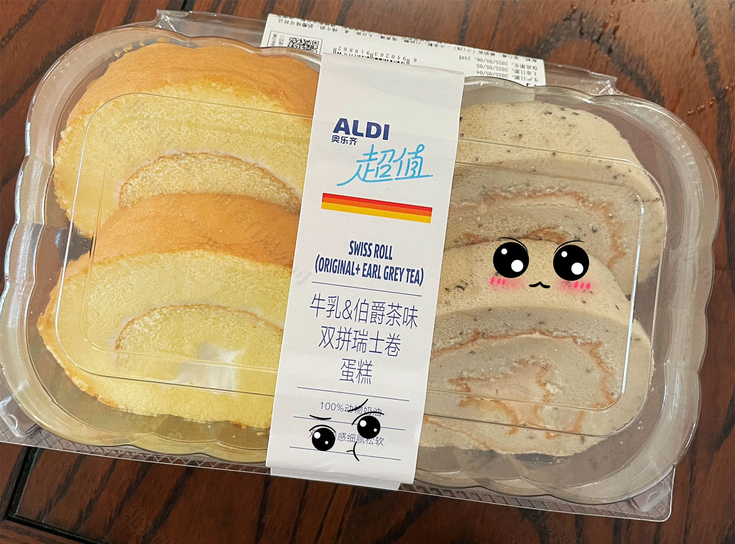 剛買的瑞士卷.jpg 剛買的瑞士卷.jpg