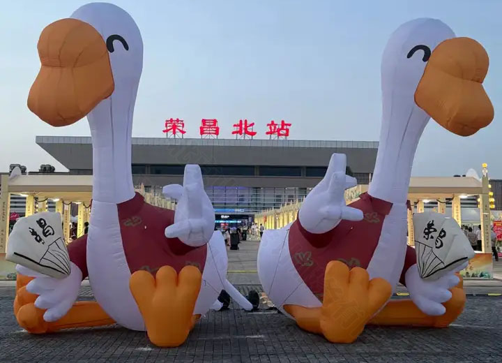 五一假期榮昌北站.jpg 五一假期榮昌北站.jpg