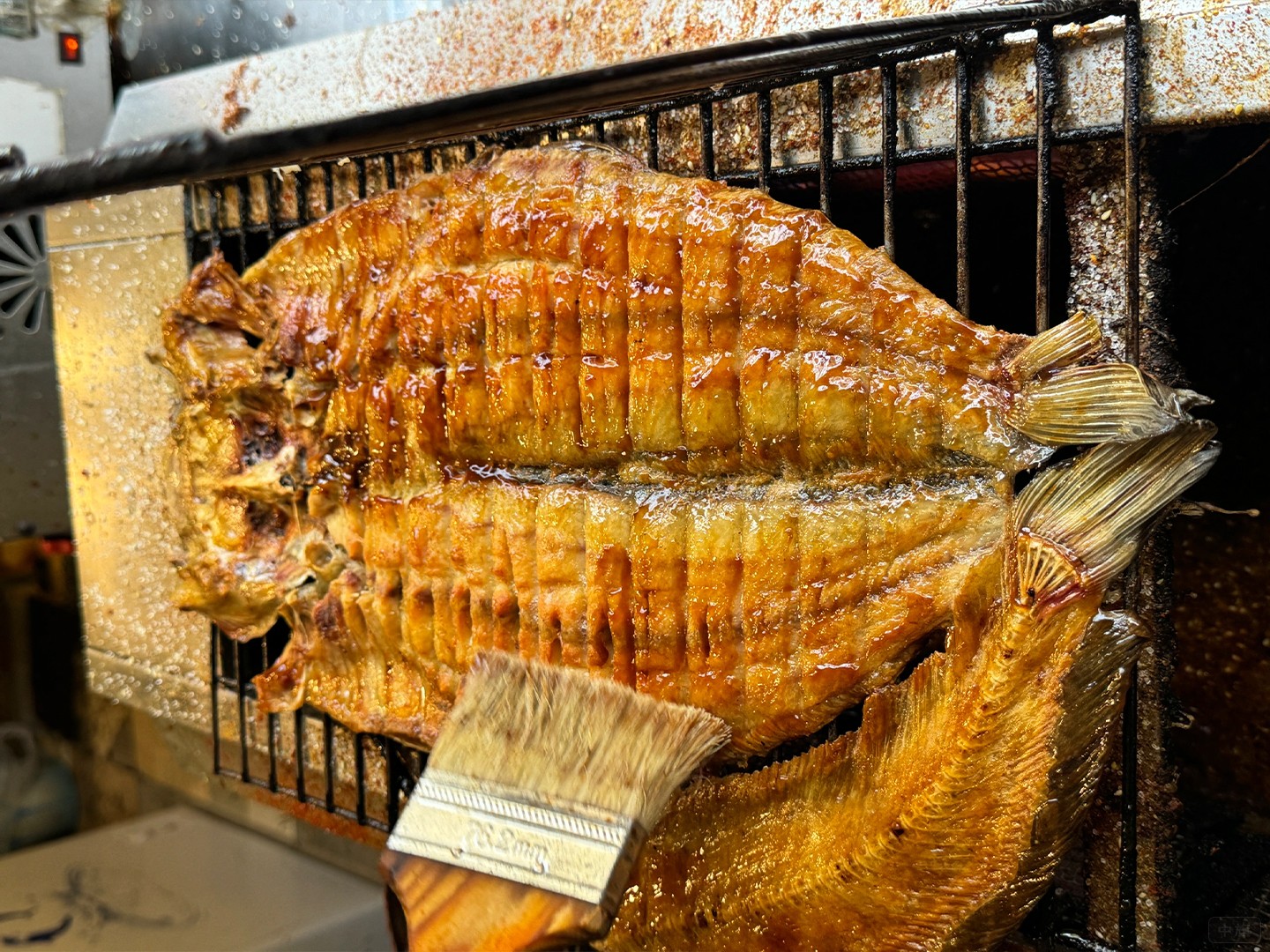 這烤魚看著還是非常好吃的，晚上我都想吃了.jpg